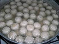 Cara Membuat Pentol Bakso Kenyal Dari Daging Sapi