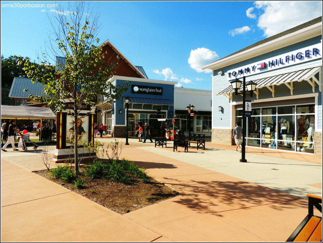 Merrimack Premium Outlet. New Hampshire