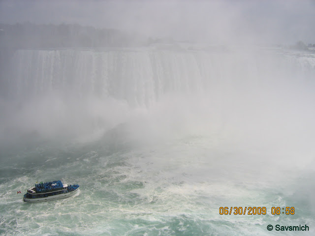 View of the Maid of the Mist with Horse Shoe Falls