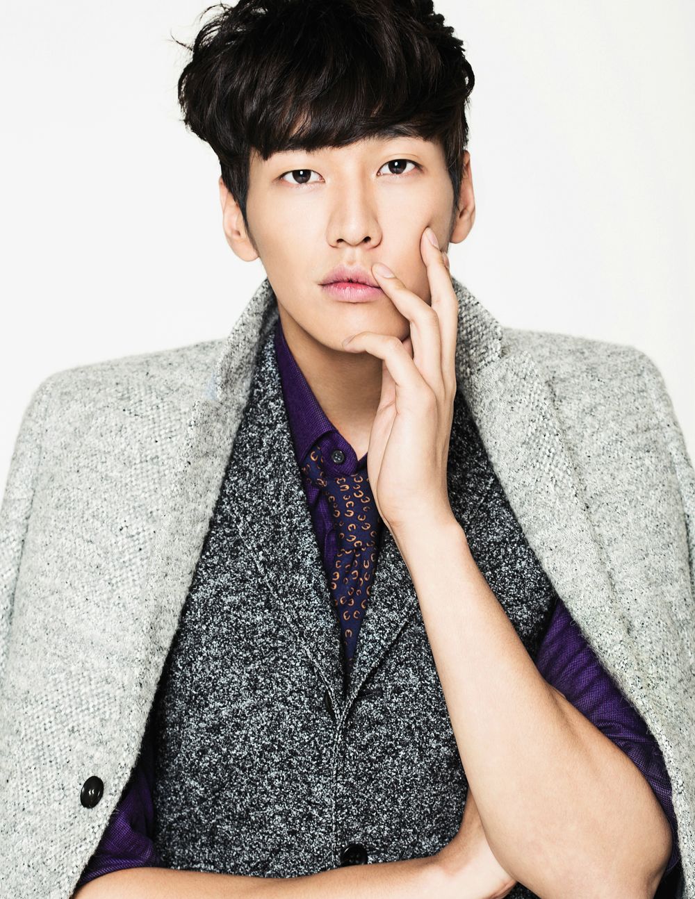 Entertainment Booth: Kim Young Kwang and Sung Joon photoshoot