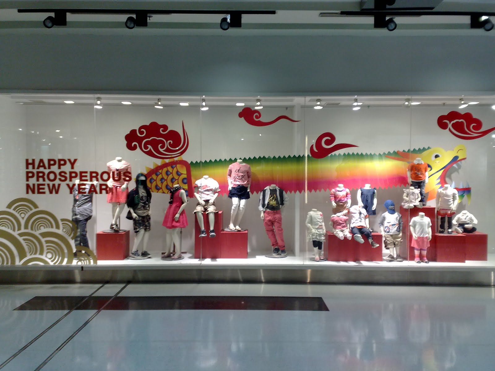 displayhunter Chinese New Yearthemed window display