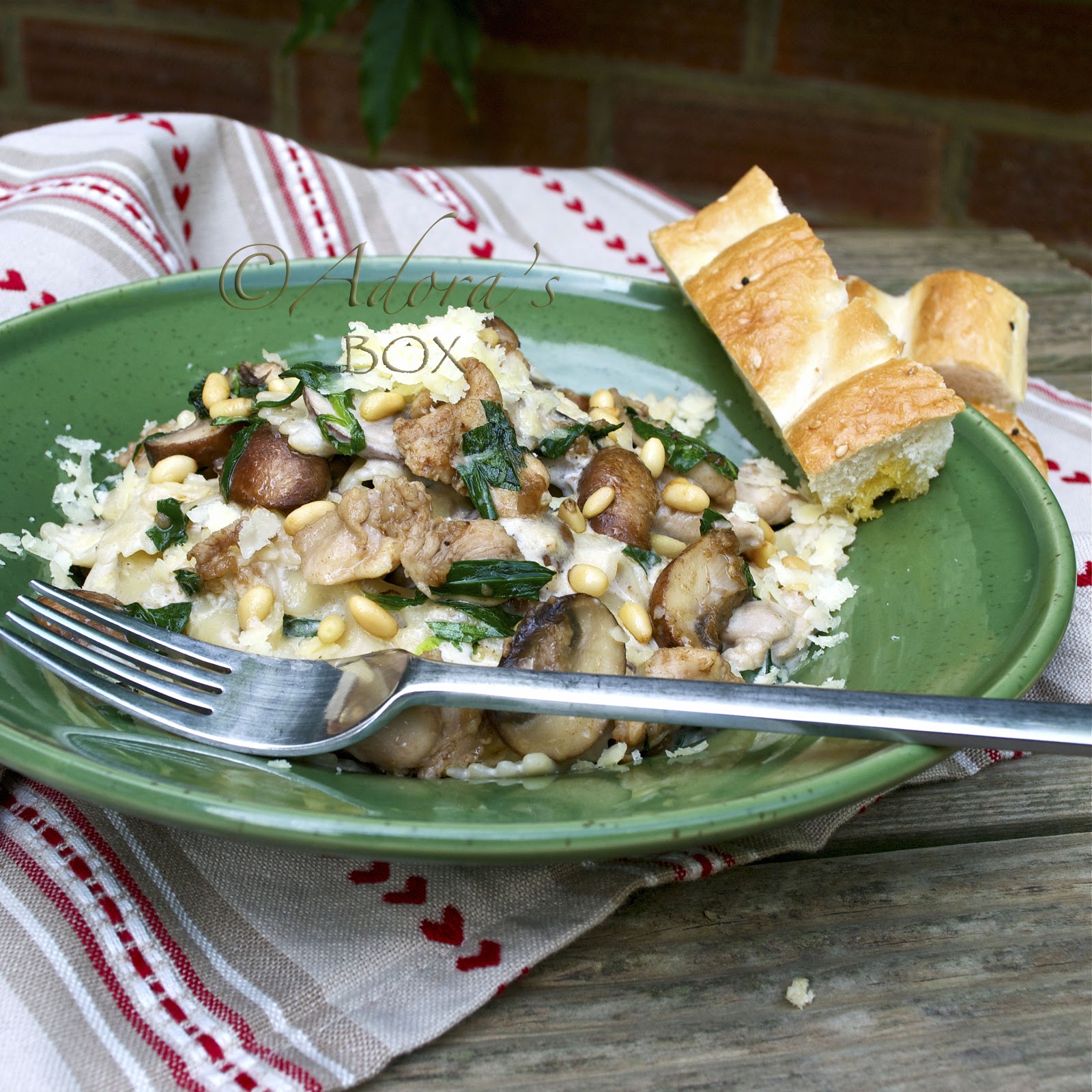 Adora's Box CHICKEN AND TARRAGON PASTA