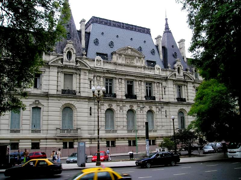 Solitary Dog Sculptor I Architecture Arquitectura Influencia