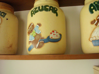 AL FIN NOS ENCONTRAMOS: FRASCOS PINTADOS PARA LA COCINA