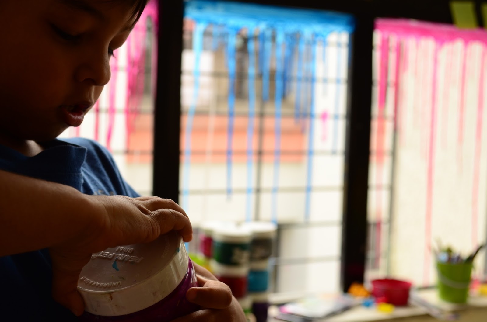 Practical Mom Setting up a Simple, Inexpensive Art studio for Kids
