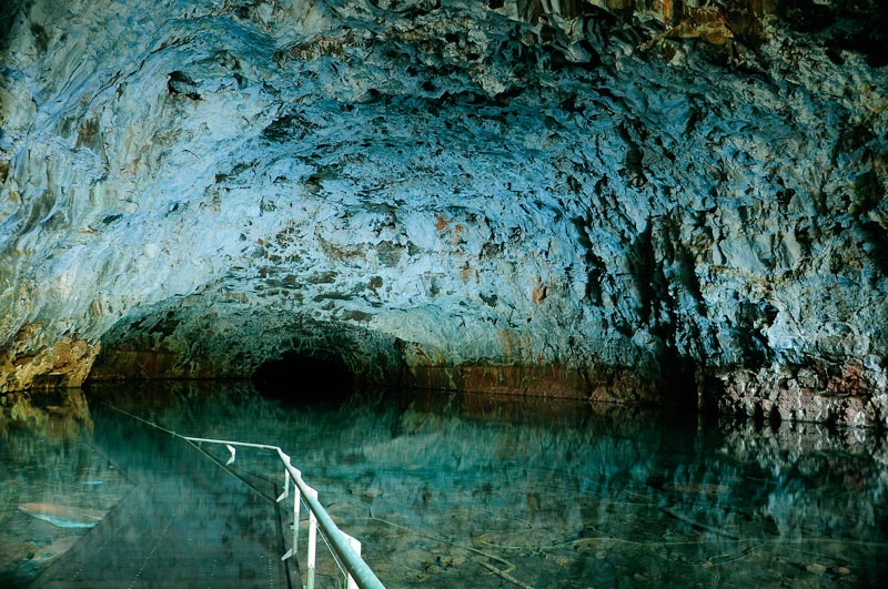 12 Imágenes de túneles sorprendentes formados por lava  Im%25C3%25A1genes+de+t%25C3%25BAneles+sorprendentes+formados+por+lava+02