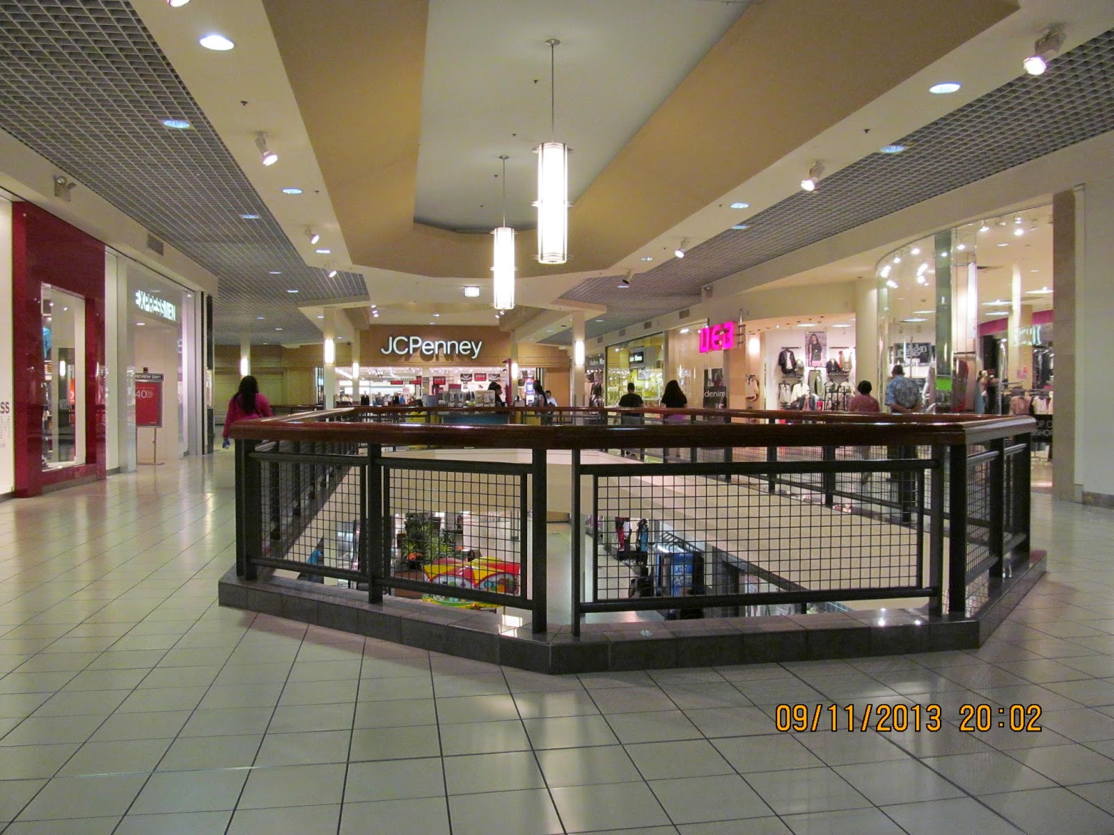 North Riverside Park Mall, Riverside, IL, nowhere near as d…
