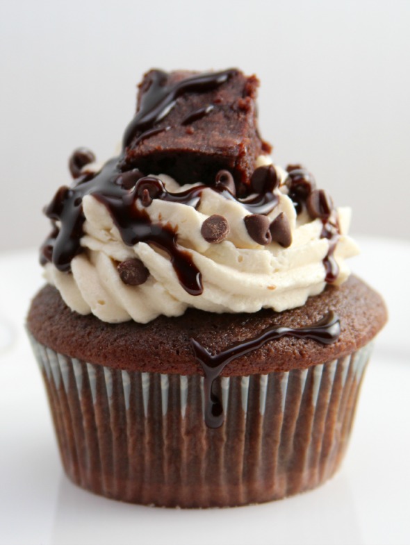 Chocolate Cupcakes With Cookie Dough Frosting