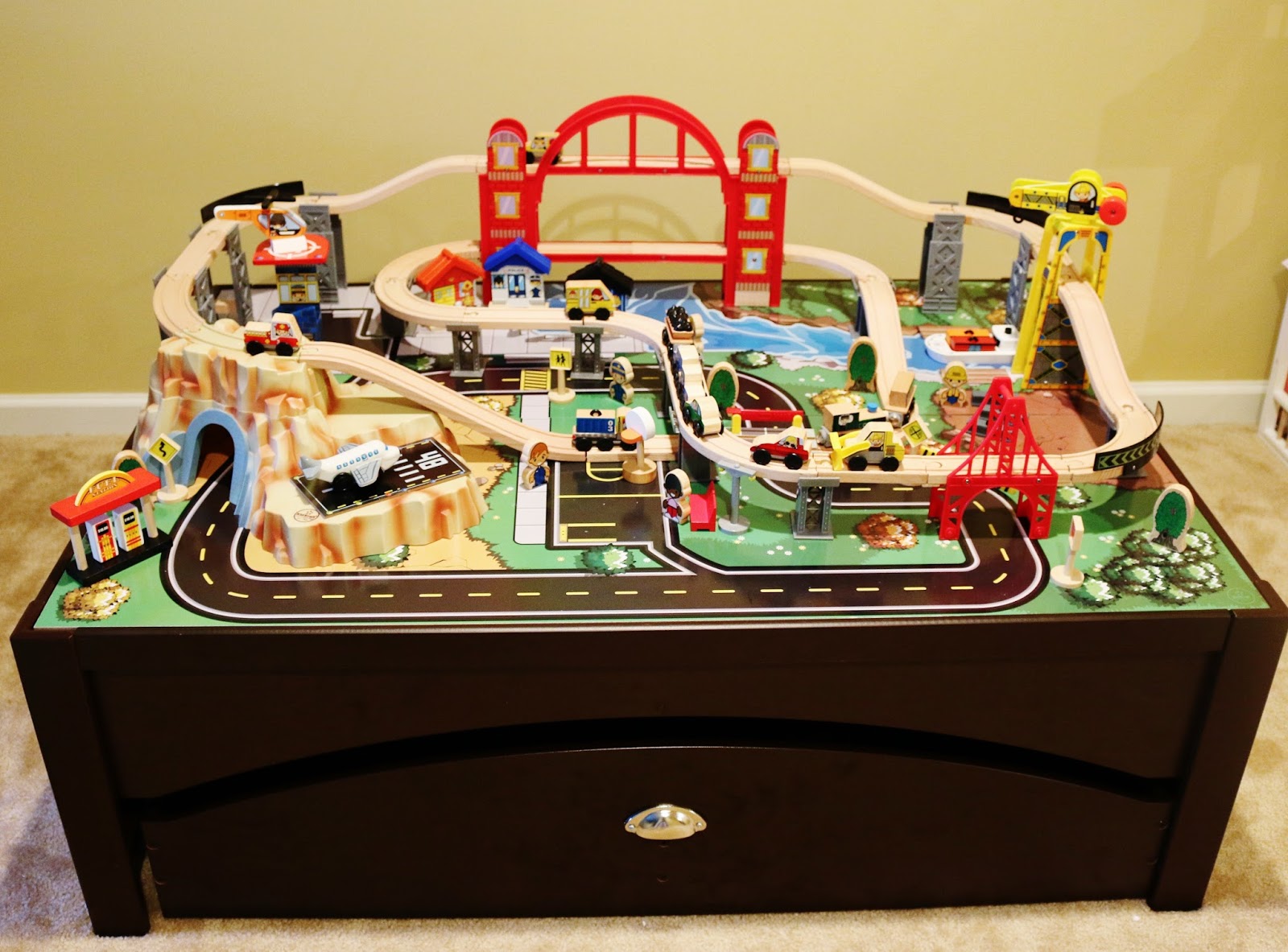 metropolis train