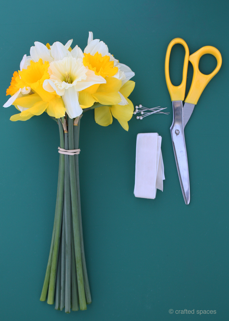 Crafted Spaces DIY Daffodil Bouquet