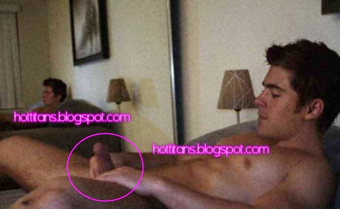 Zac Efron Poses Nude