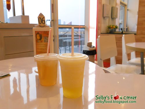 Selby's Food Corner: OMO! Chicken