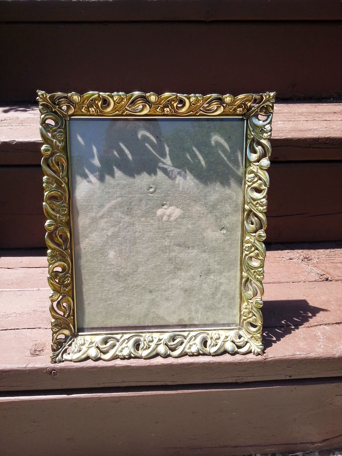 Live From B5 DIY Picture Frame Tray