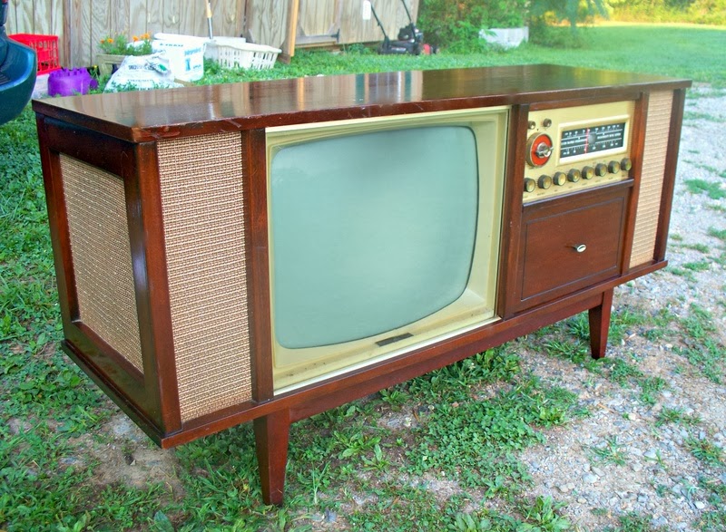 Old Entertainment System 1960 Curtis Mathes Console TV, Radio and