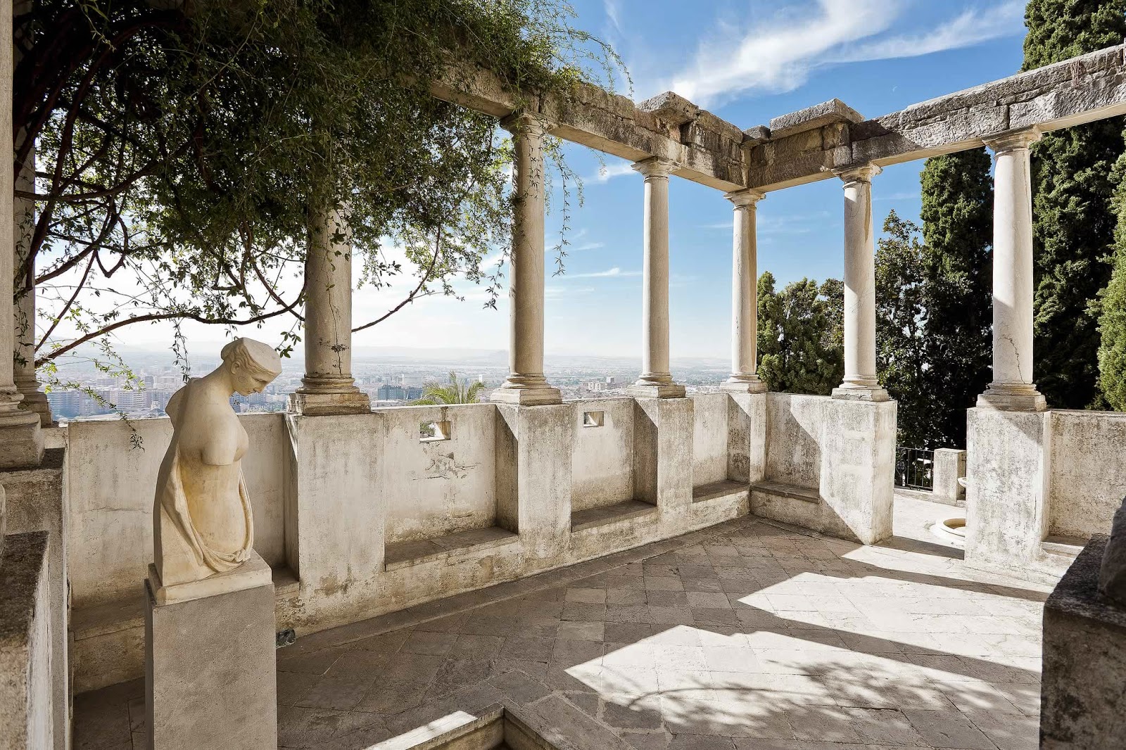 Hidden Architecture Fundacion Rodriguez Acosta