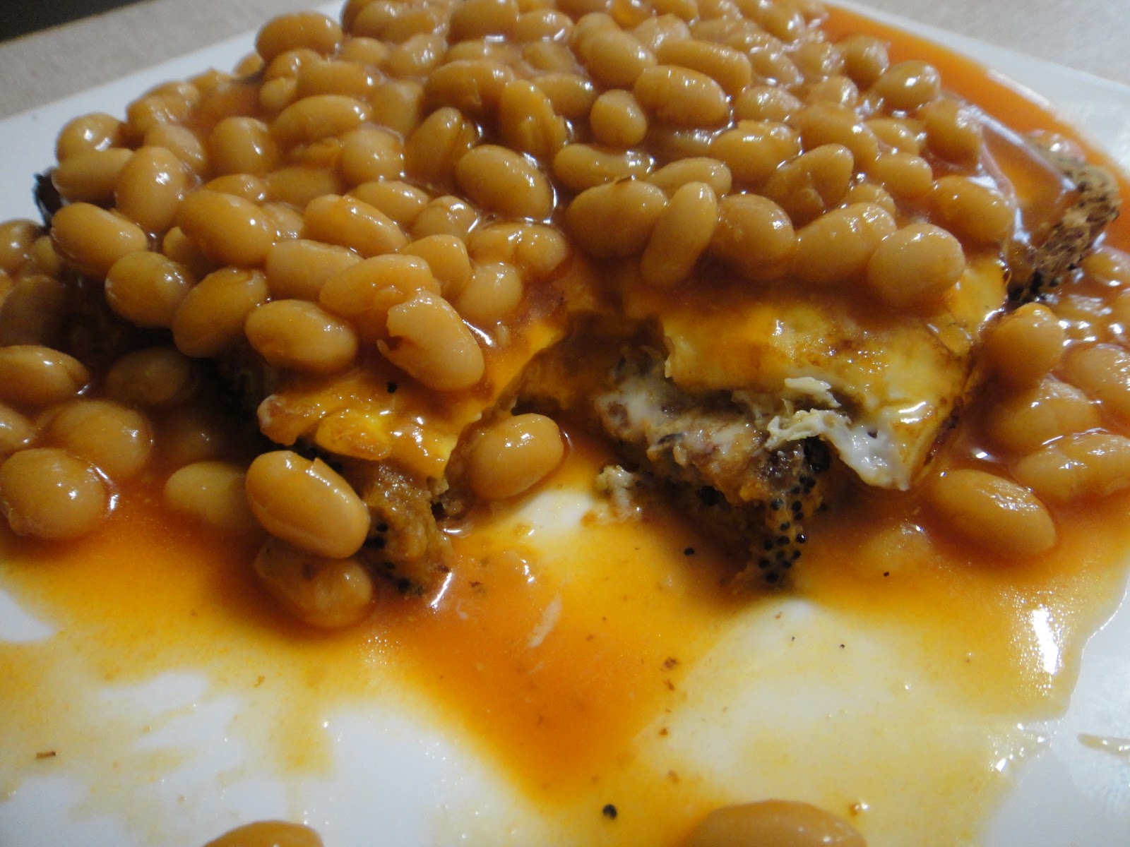 Food for Thee Baked Beans, Egg & Cheese on Toast
