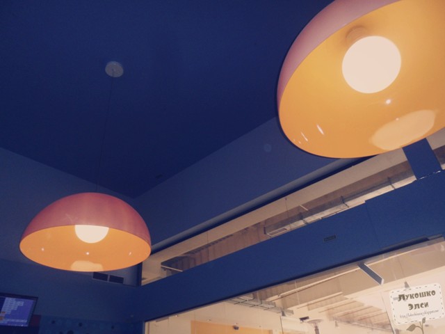 такие милые плафончики... 2 метра в диаметре)