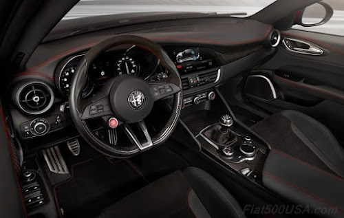 Alfa Romeo Giulia Quadrifoglio Interior