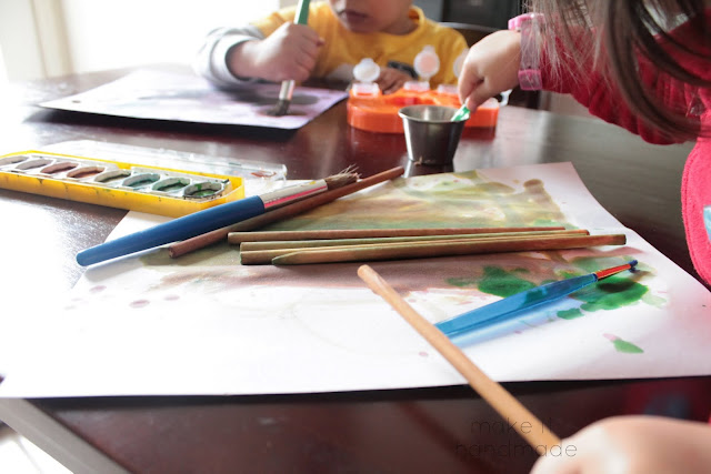 A tutorial on DIY colored knitting needles; inspired by KnitPick's Harmony Needles. This is a great craft to do with the kids for Mother's Day, Grandparents Day, or any day!