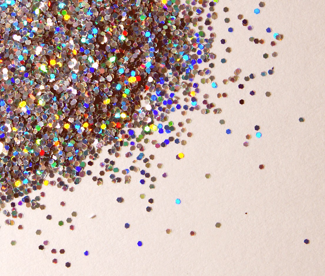 http://1.bp.blogspot.com/-G6Zi0-HdDuk/TyfDHt1QGkI/AAAAAAAAAZc/_RvaVbgZ9gM/s1600/Glitter_close_up.jpg