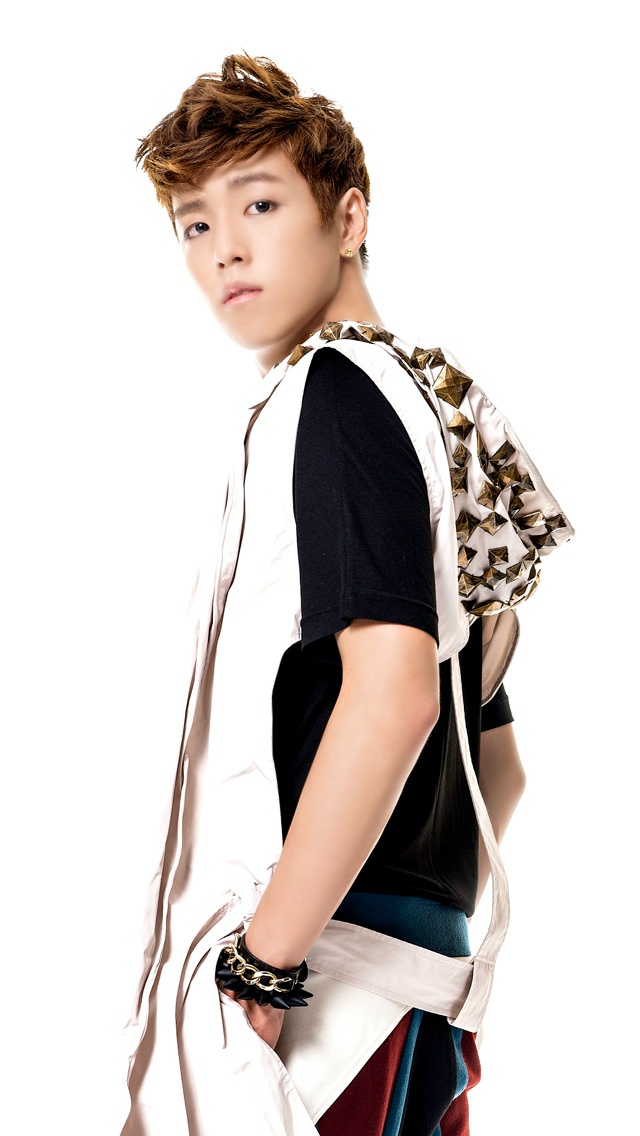 K STAR: [640x1136] Lee Hyun Woo