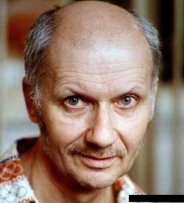  السفاح الروسي Andrei Chikatilo 