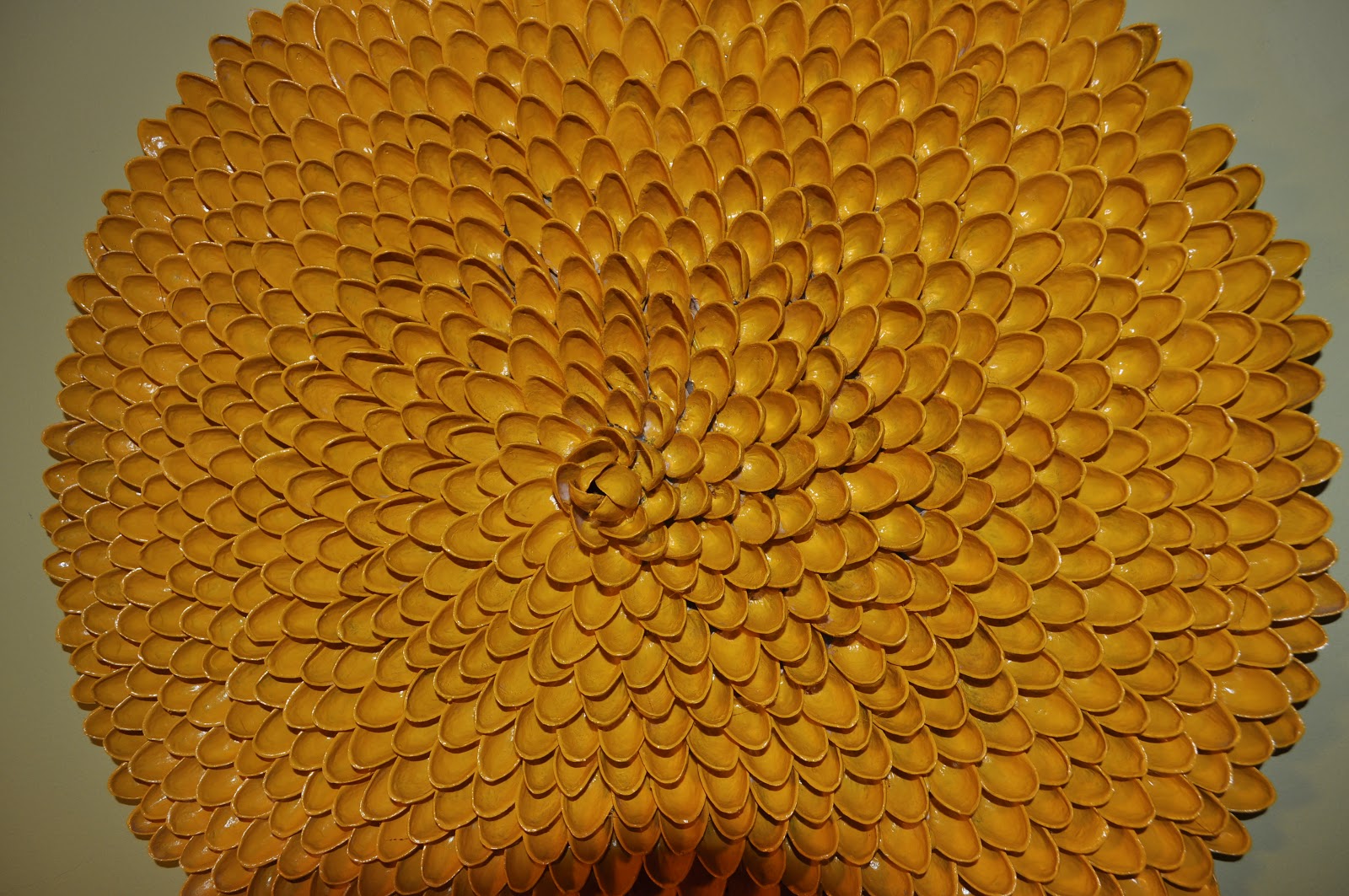 pistachio shell wall art Pistachio shells, Plastic spoon art, Spoon art