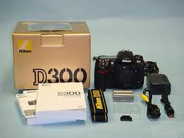 Nikon D300,_Harga:4.200.000,