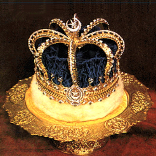 (Malaysia) Kelantan crown. Royal crown jewels, Royal jewels, Royal crowns