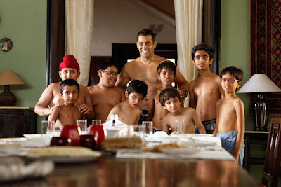Salman Khan, Aamir Khan, Delhi Belly, Chillar Party, Bollywood Gossips
