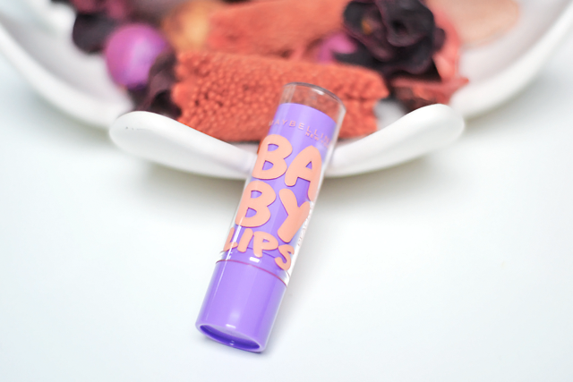 Turn it inside out // Maybelline baby lips peach kiss