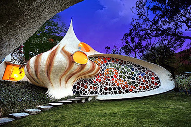 Top 13 World’s Strangest Buildings