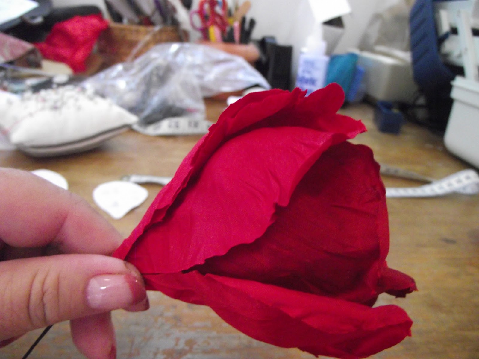 Love Hats How to make silk flowers the rose