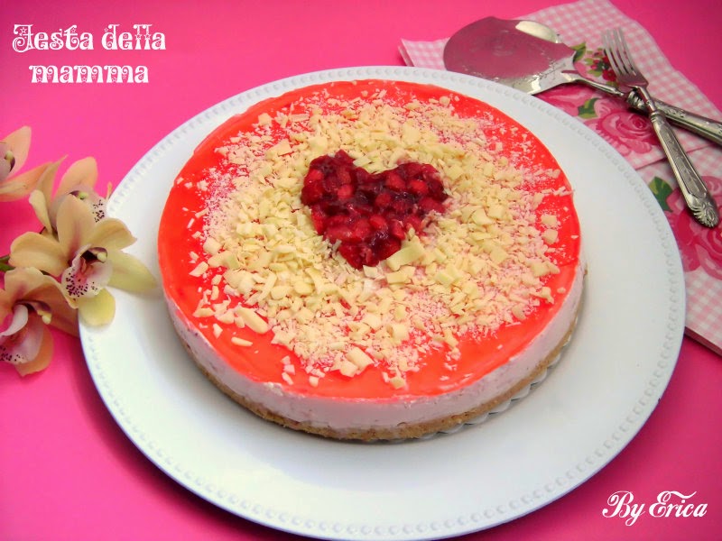 Una cheescake alle fragole per la festa della mamma