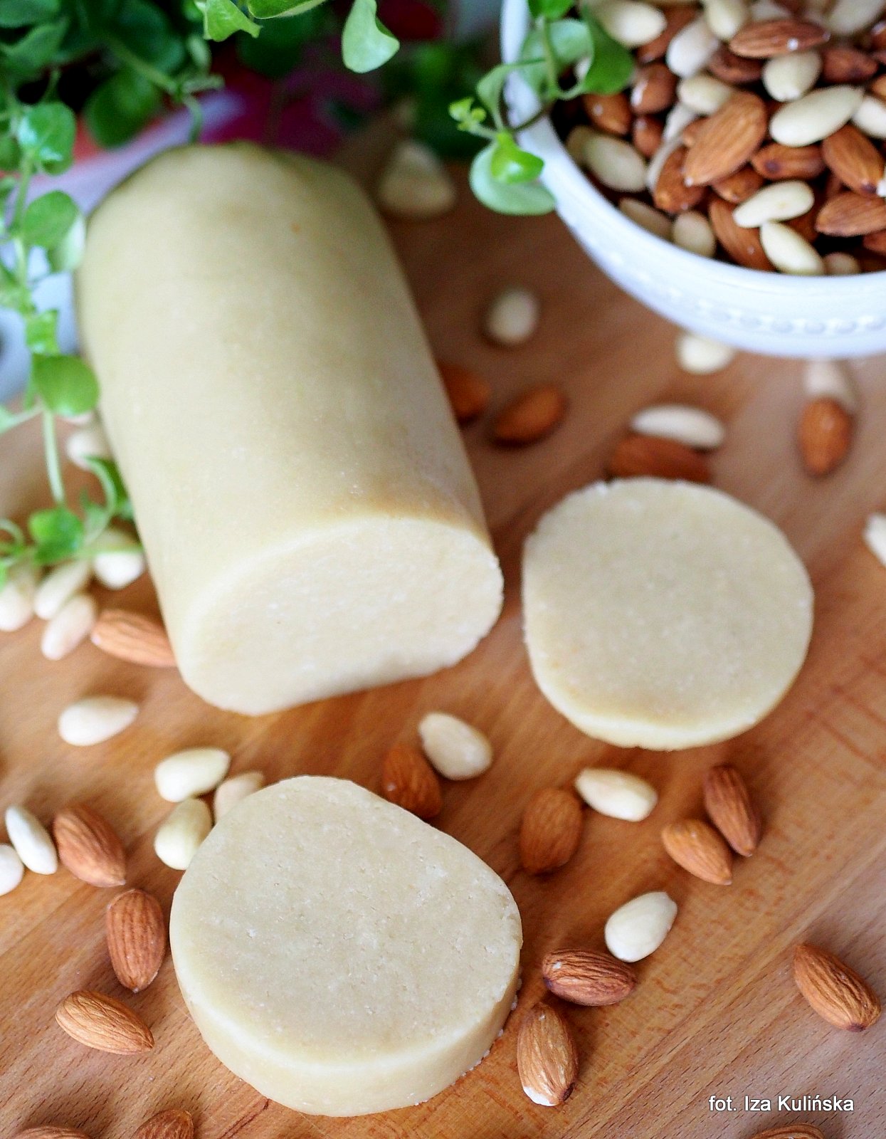 Smaczna Pyza Sprawdzone przepisy kulinarne Zrób to sam. Marcepan. Masa marcepanowa domowa