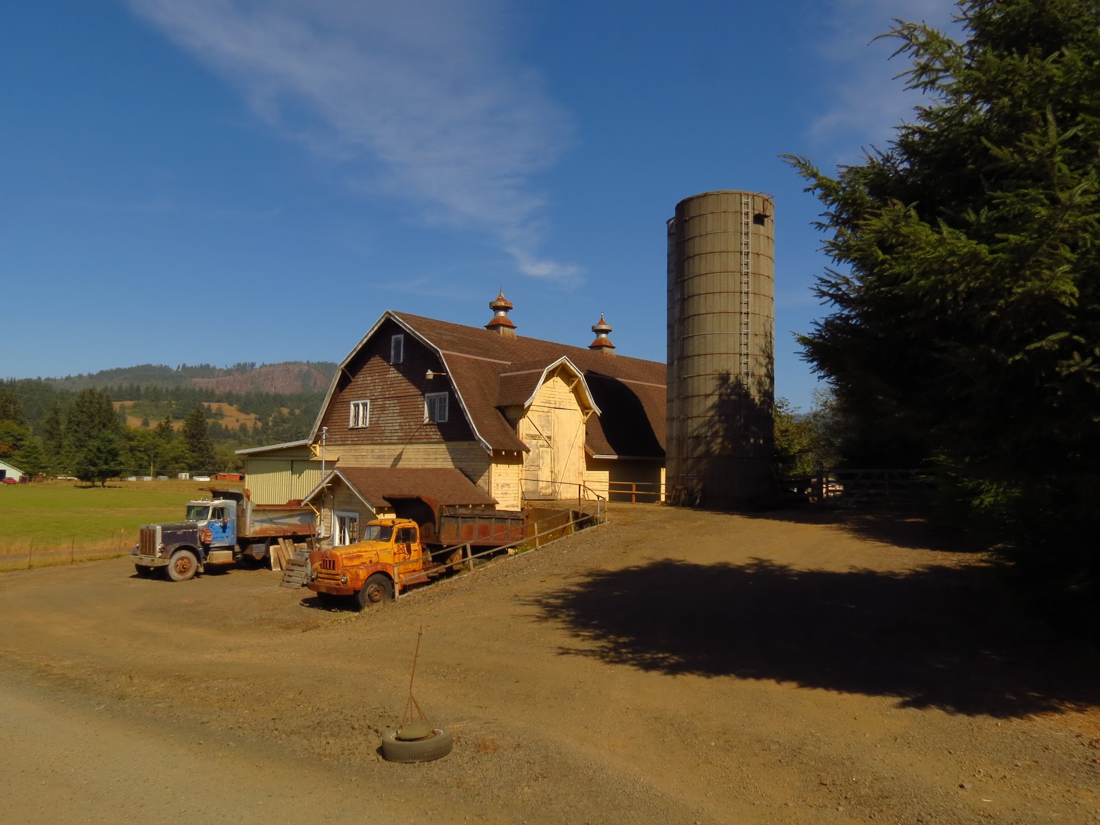 Tom and Donna Fulltimer RV Blog Barns, barns, barns...just plain and