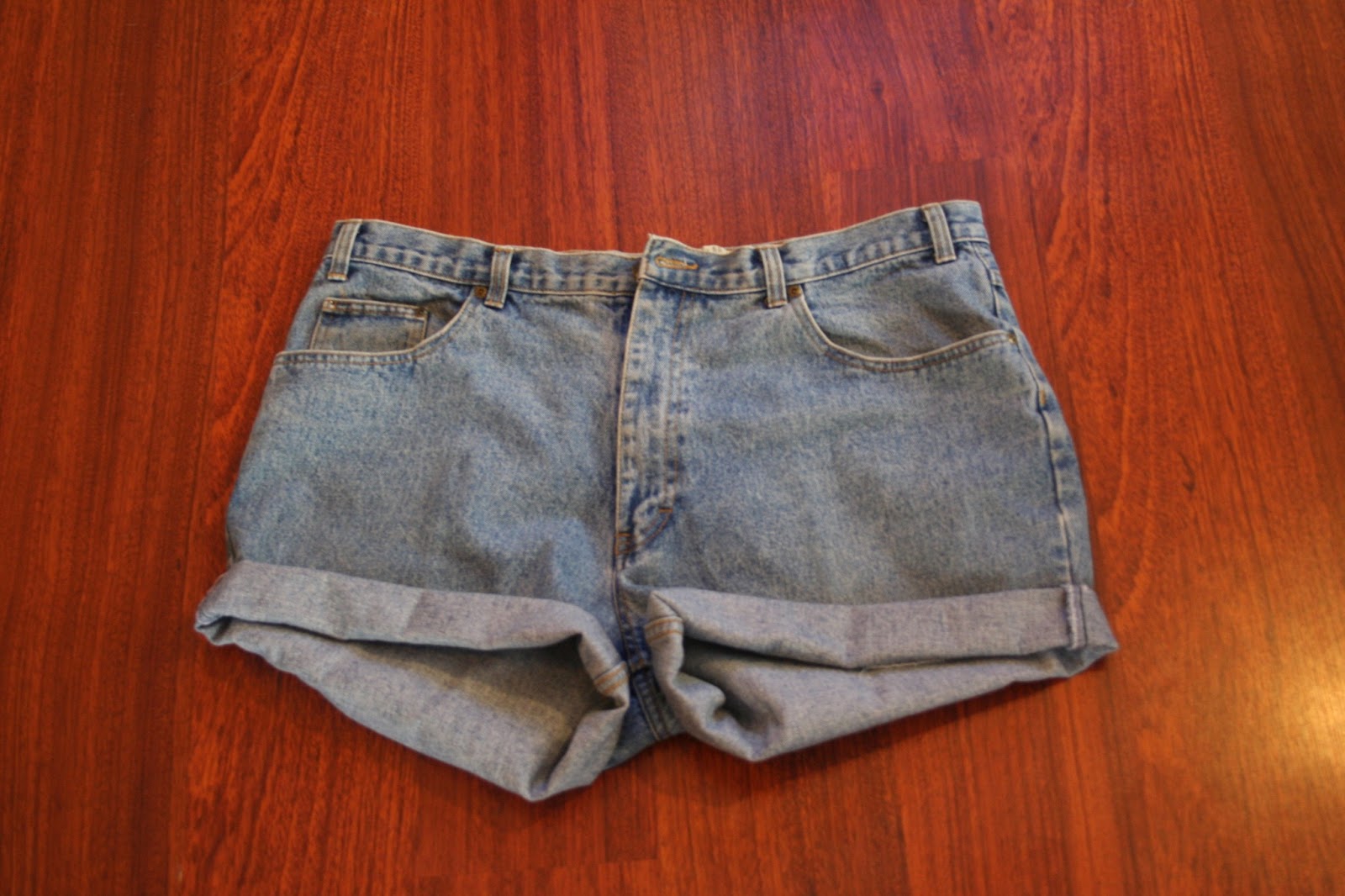 Sailors ♥ Floral How to DIY High Waisted Denim Shorts