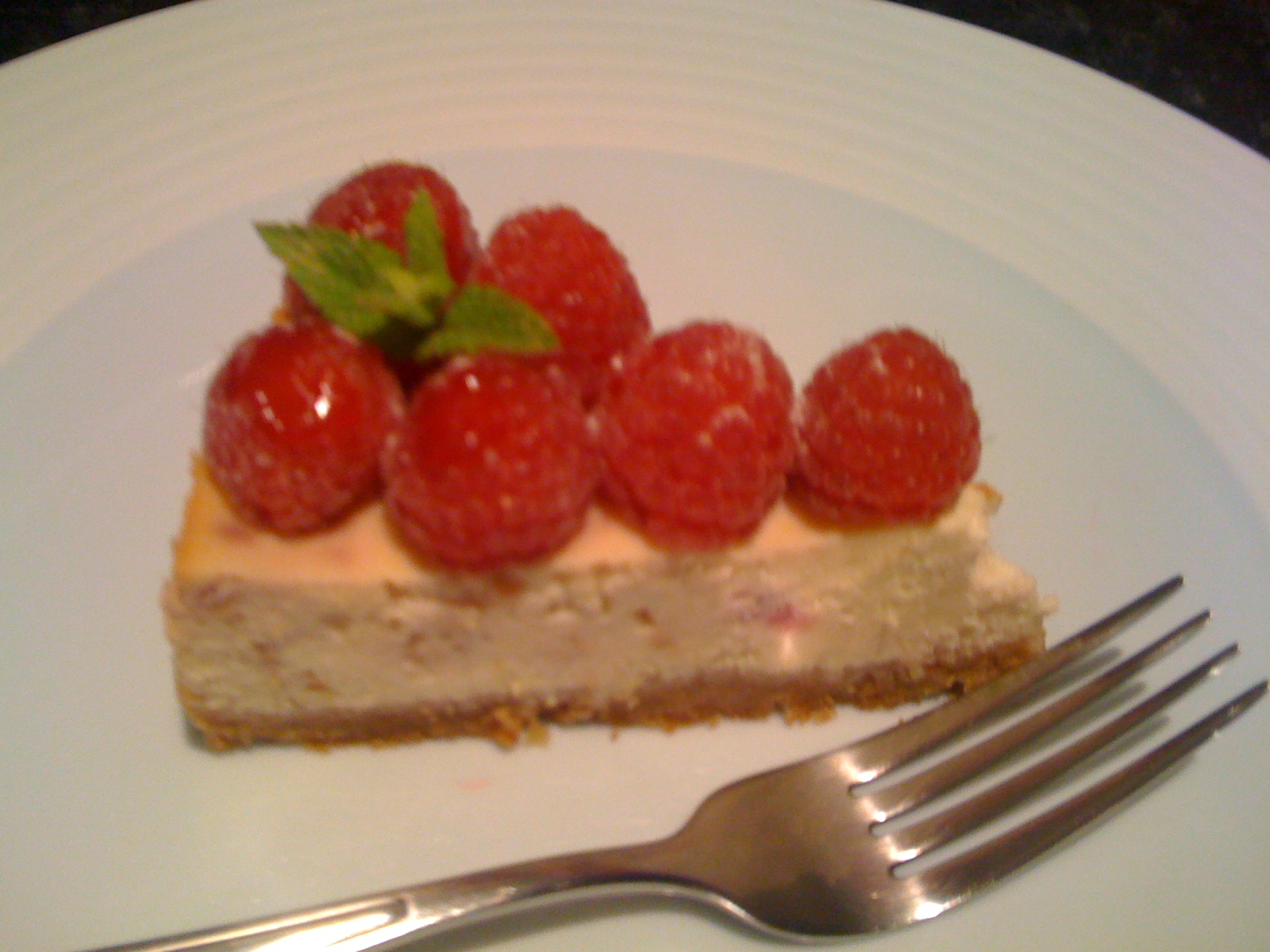 Yummy Mummy Baked Raspberry and Ricotta Cheesecake