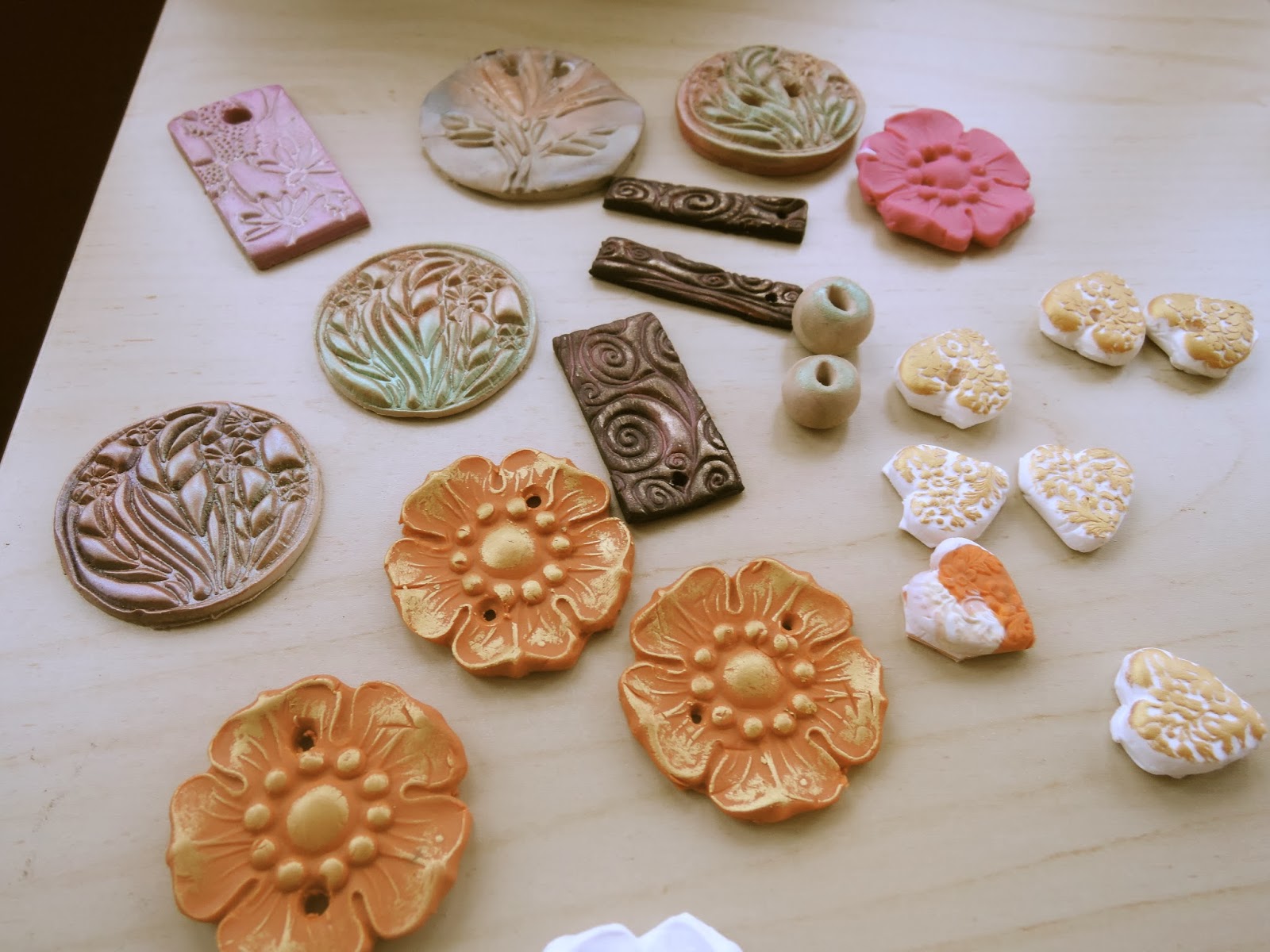 A handmade cottage Beginners guide to Polymer clay (Playdough for adults!)