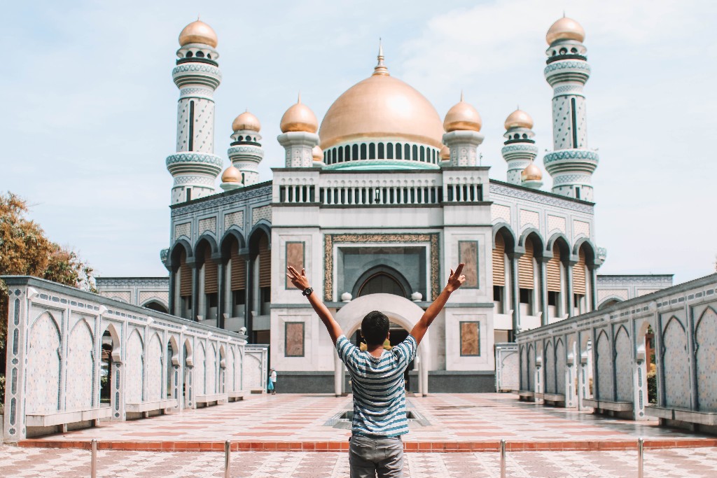 Bangunan terkenal di brunei darussalam