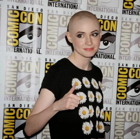 KAREN GILLAN EN LA PASADA COMIC CON