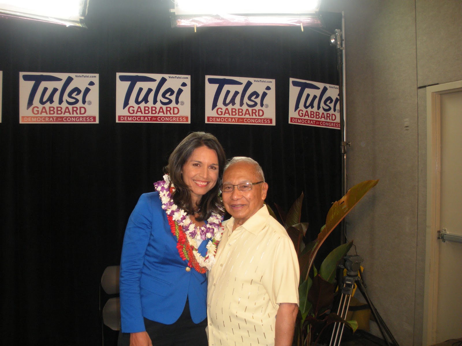 Magsingal Virtual Plaza: Tulsi Gabbard, Hawaii Congress candidate with Ilocano ties ...1600 x 1200