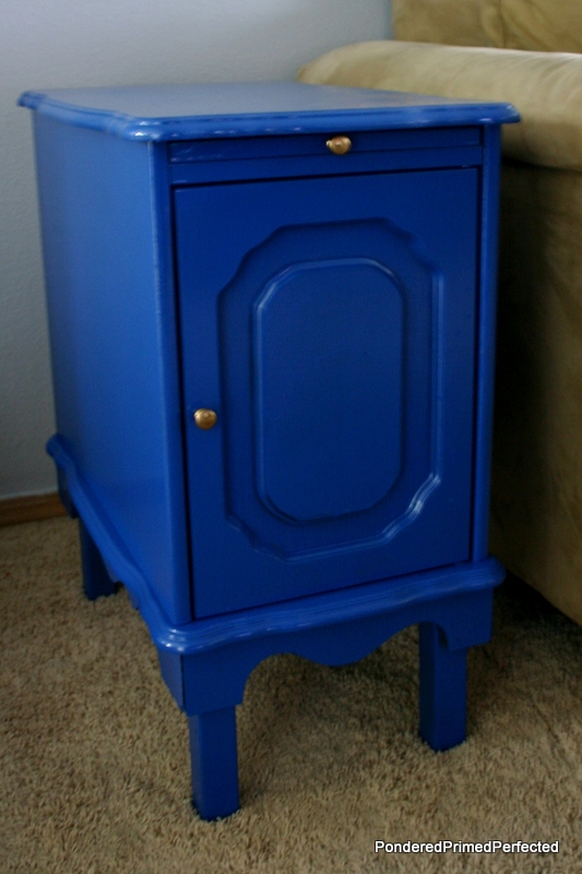 Pondered Primed Perfected End Table Makeover with Spray Paint