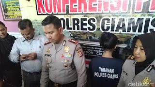 prostitue bussiness in bangladesh