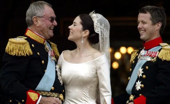 The Crown Prince Couple married on 14 May 2004. The wedding took place in Copenhagen’s Cathedral and the wedding festivities were held at Fredensborg Palace.