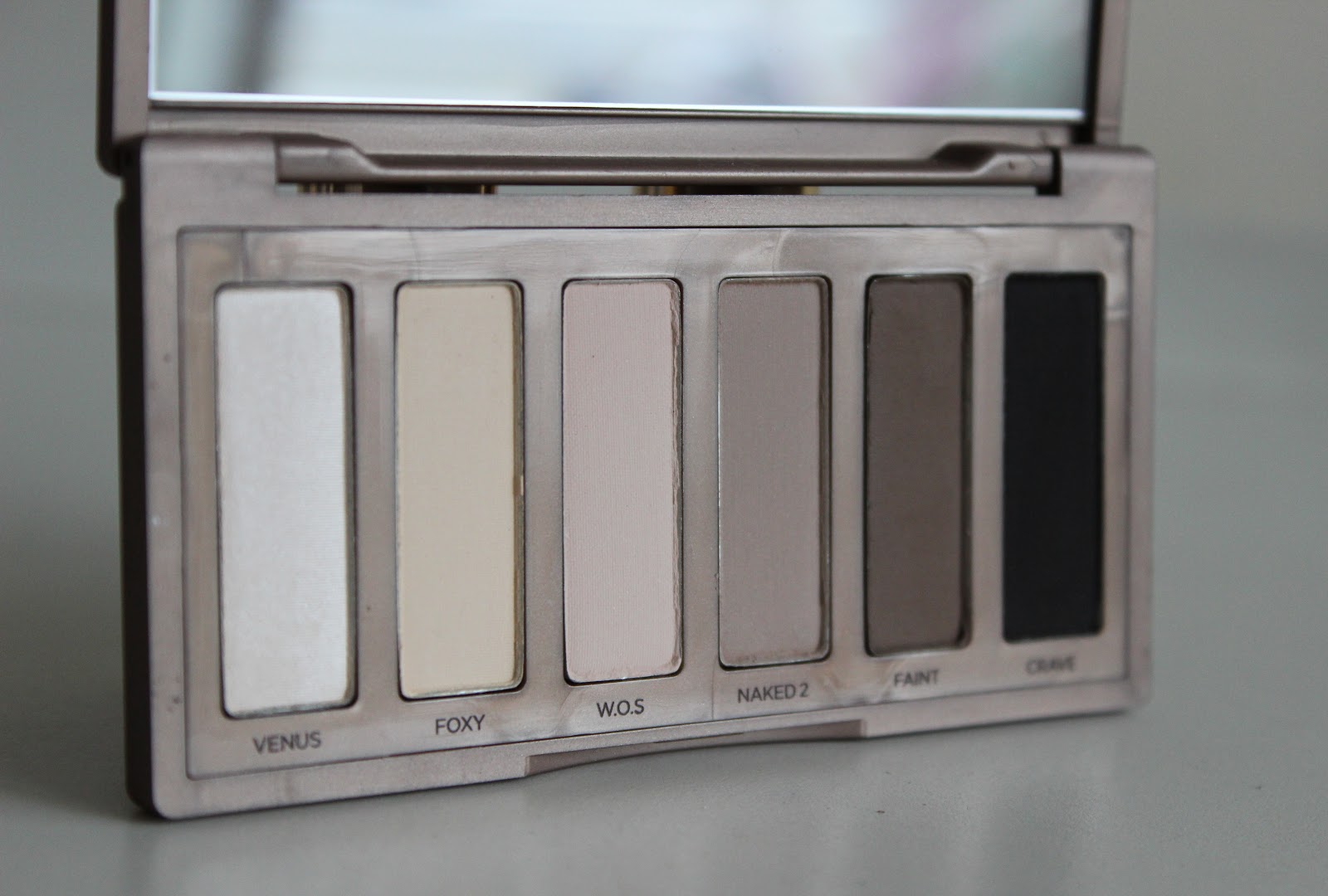 Urban Decay Naked Basics palette review and swatches 