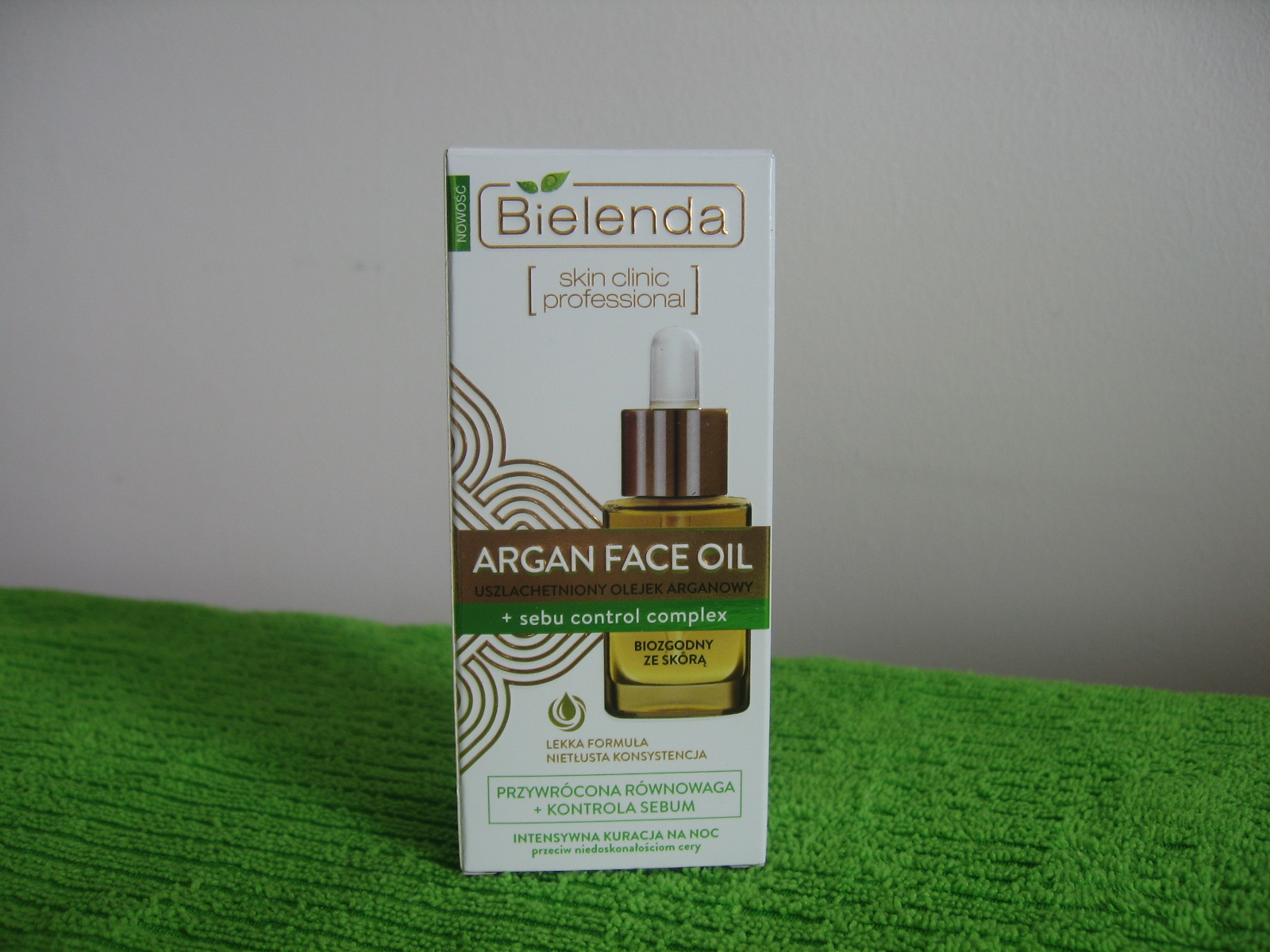 Argan Face Oil Uszlachetniony olejek arganowy + sebu control complex, Bielenda