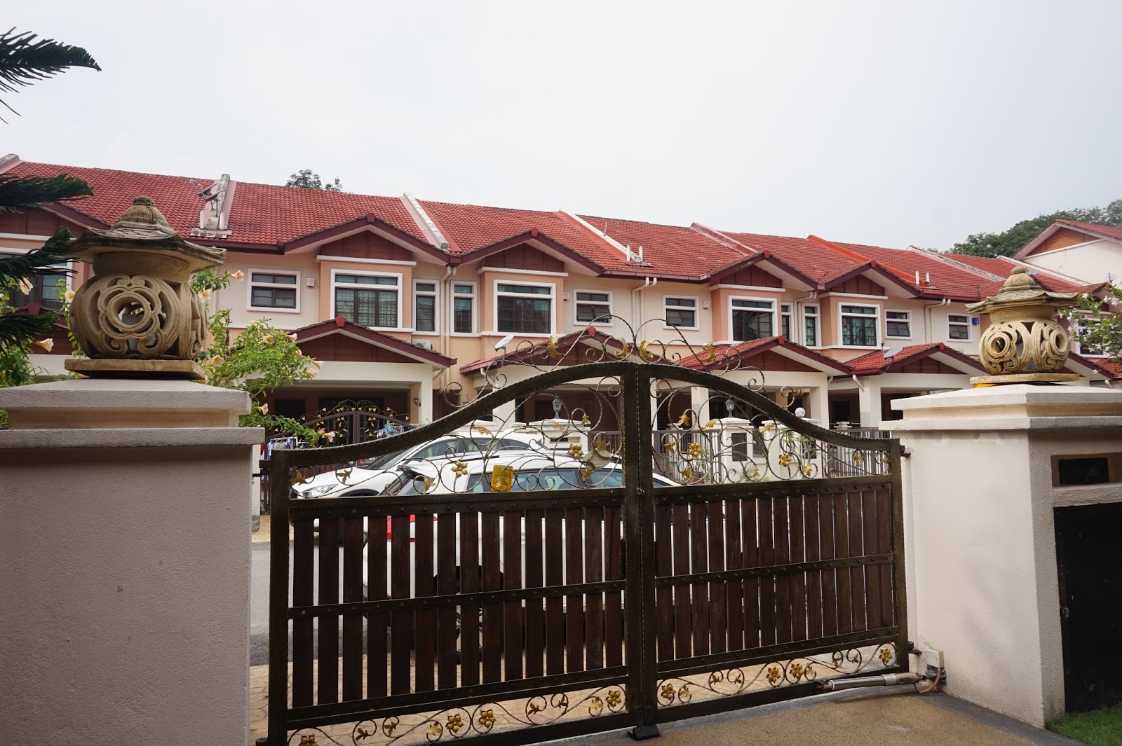 Tropicana Golf & Country Resort Homes Tropicana Resort Homes. Green