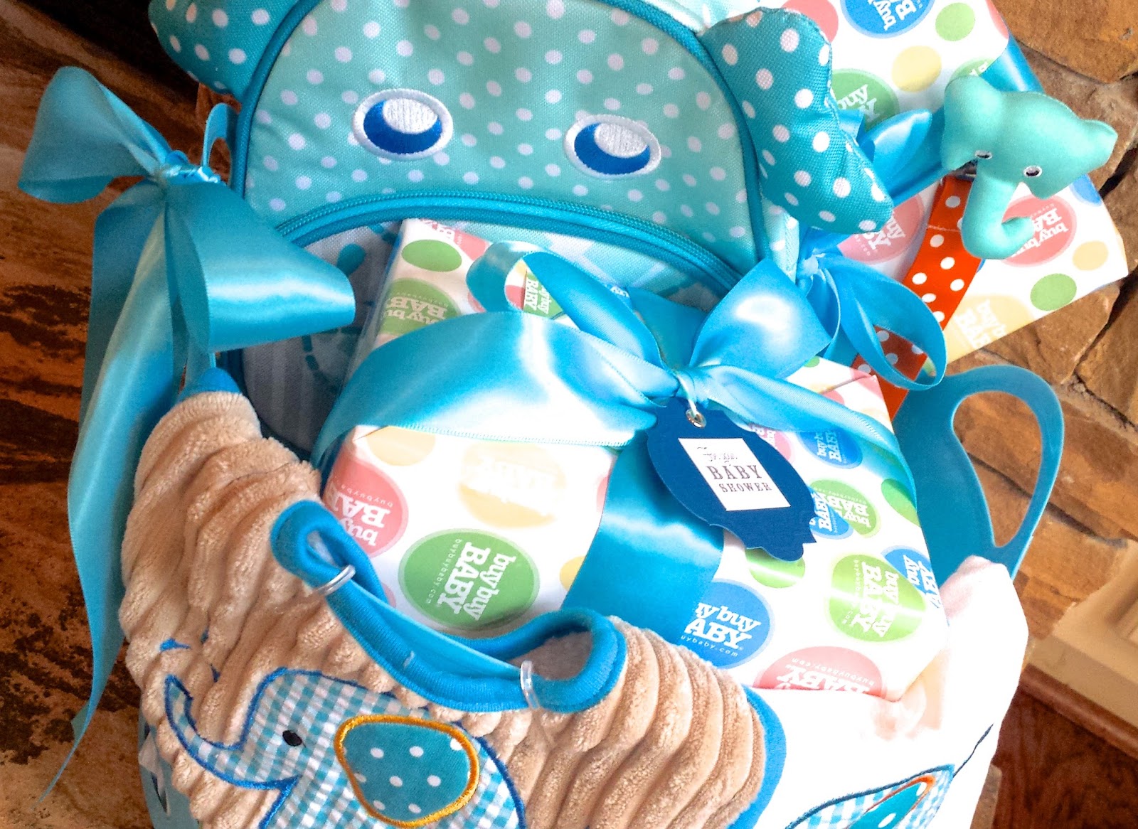 HomeMadeville Your Place for HomeMade Inspiration Tips for Arranging