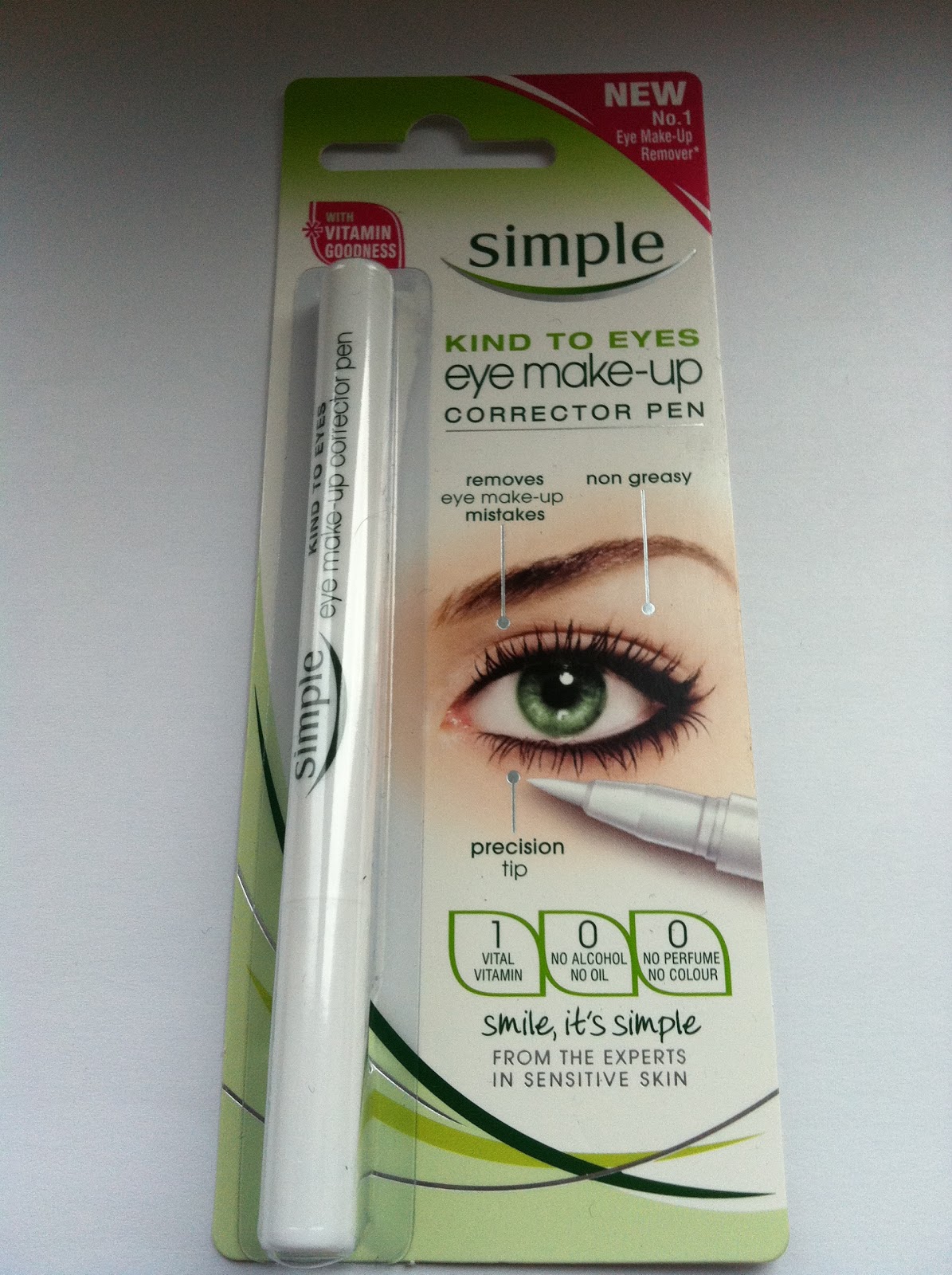Emmie's Darlings Review Simple Eye Makeup Corrector Pen